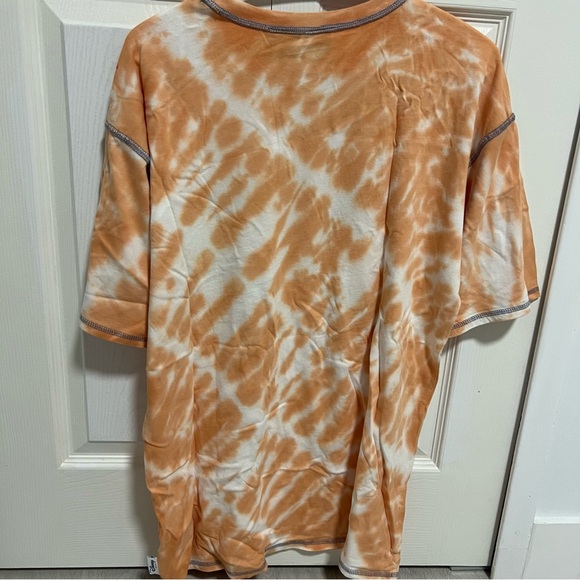 NWT🆕Disney Zootopia Sloths T-Shirt - Picture 9 of 9